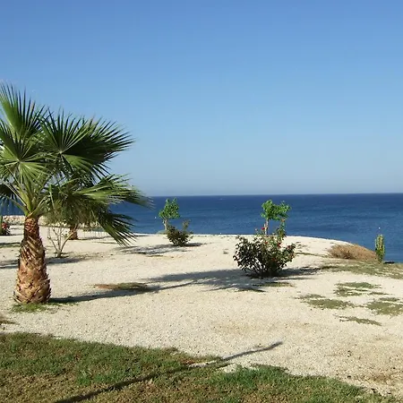 Villa Petros Seashore Pomos